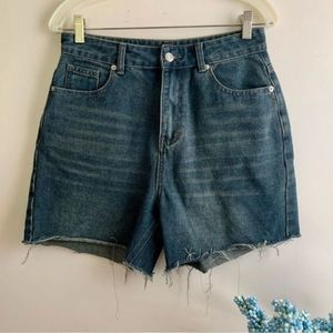 Missguided •‎ High Waist Denim Shorts